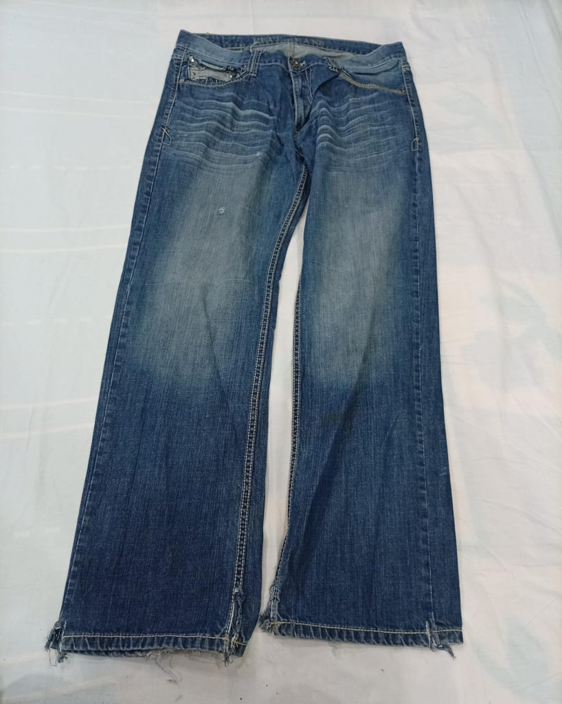 Vintage Designer Men Jeans Bundle in  mixed sizes and colours, Grade A/B/C.