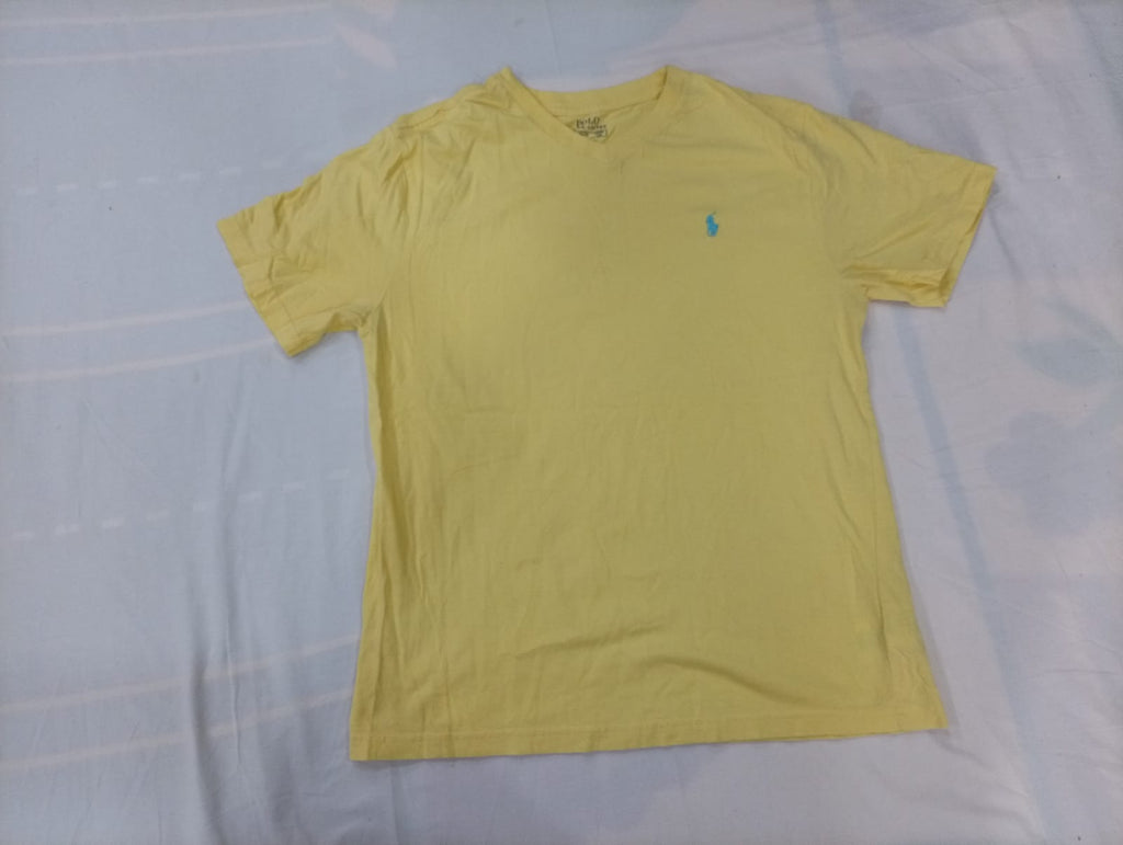 Vintage Polo T-Shirts Bundle in mixed sizes and colours. Grade A/B/C. 