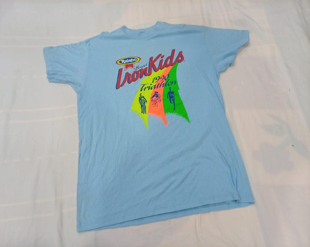 Vintage Single Stitch T-Shirts Bundle in mixed sizes and colours. Grade A/B/C.