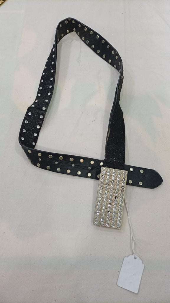 Y2K Belts Bundle in  mixed sizes and colours, Grade C