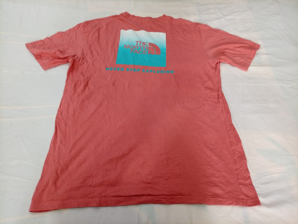 Vintage The North Face T-Shirts Bundle in  mixed sizes and colours, Grade A/B/C.