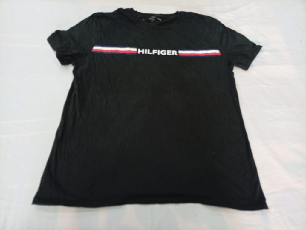Vintage Tommy Hilfiger T-Shirts Bundle in  mixed sizes and colours, Grade A/B/C.