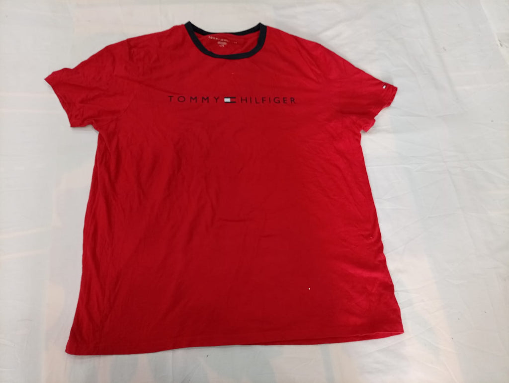 Vintage Tommy Hilfiger T-Shirts Bundle in  mixed sizes and colours, Grade A/B/C.