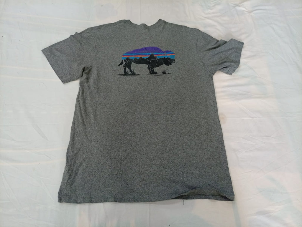 Vintage Patagonia T-Shirts Bundle in  mixed sizes and colours, Grade A/B/C.