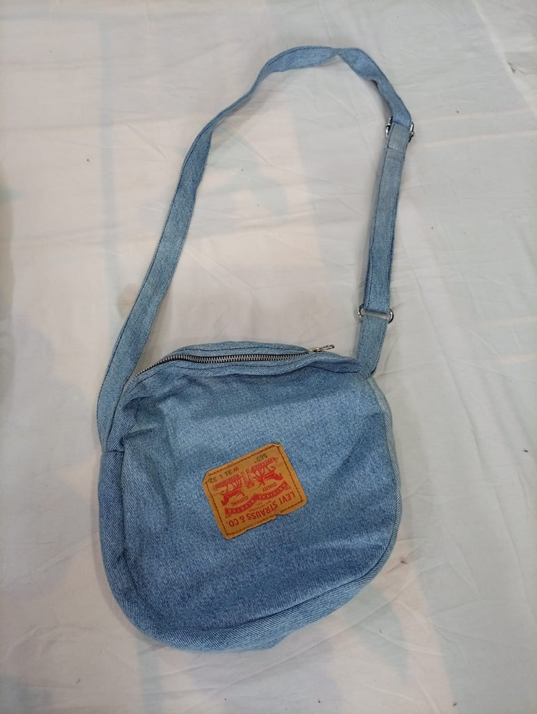 Upcycled Levi's Bags Bundle in mixed sizes and colours. Grade A/B.