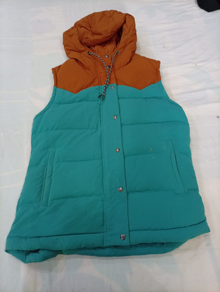 Vintage Patagonia Mix Jackets Bundle in mixed sizes and colours. Grade A/B.