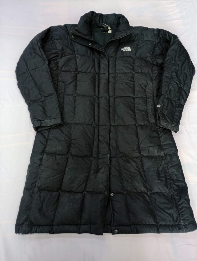 Vintage The North Face Puffer Jackets Bundle in mixed sizes and colours. Grade A/B/C.