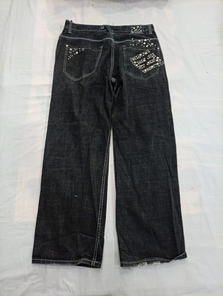 Vintage Designer Men Jeans Bundle in mixed sizes and colours. Grade B/C.