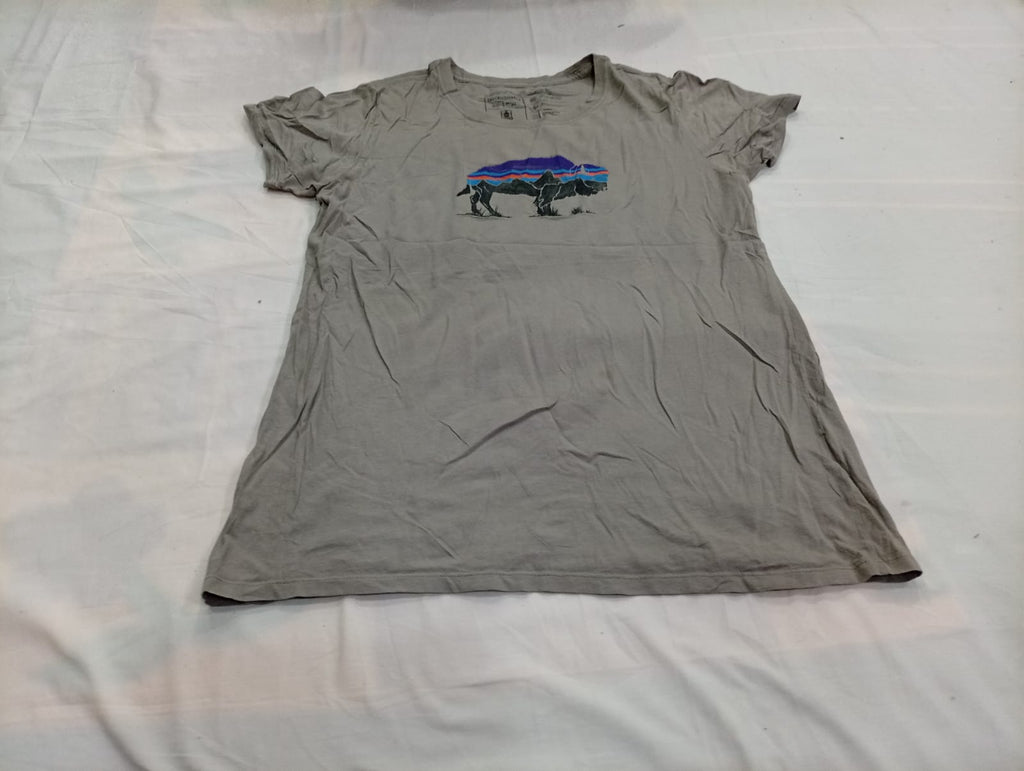 Vintage Patagonia T-Shirts Bundle in mixed sizes and colours. Grade B/C.