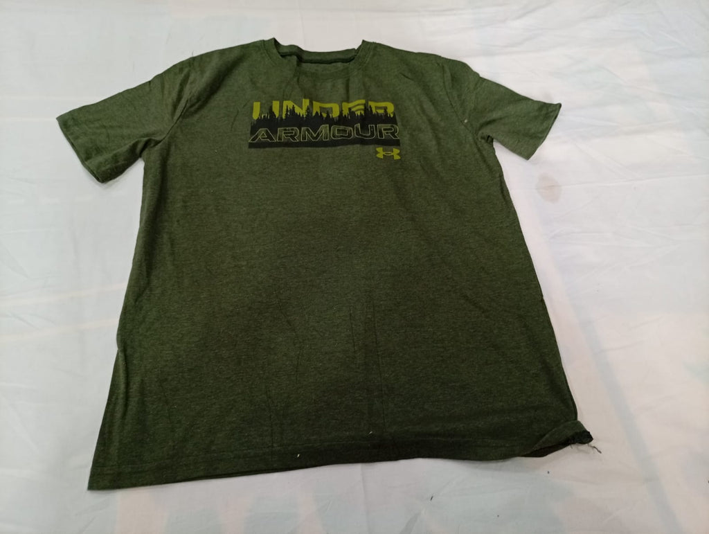  Under Armour T-Shirts Bundle in mixed sizes and colours. Grade A/B/C.