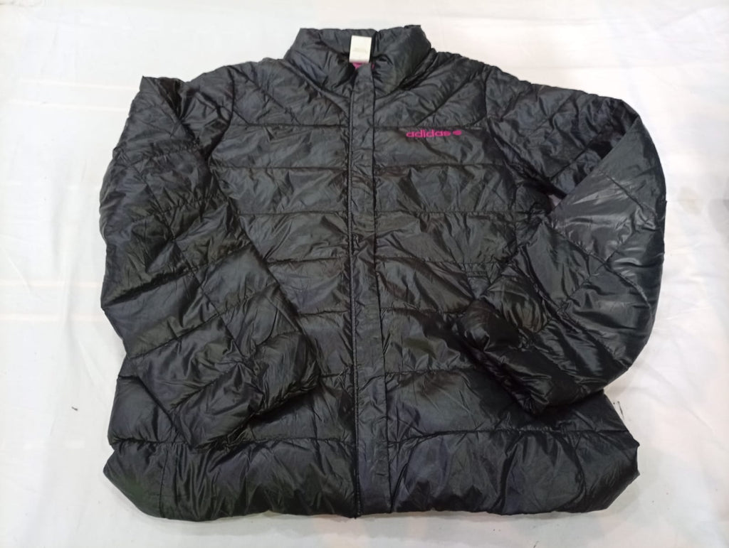 Vintage Mix Branded Jackets Bundle in mixed sizes and colours. Grade A/B/C.