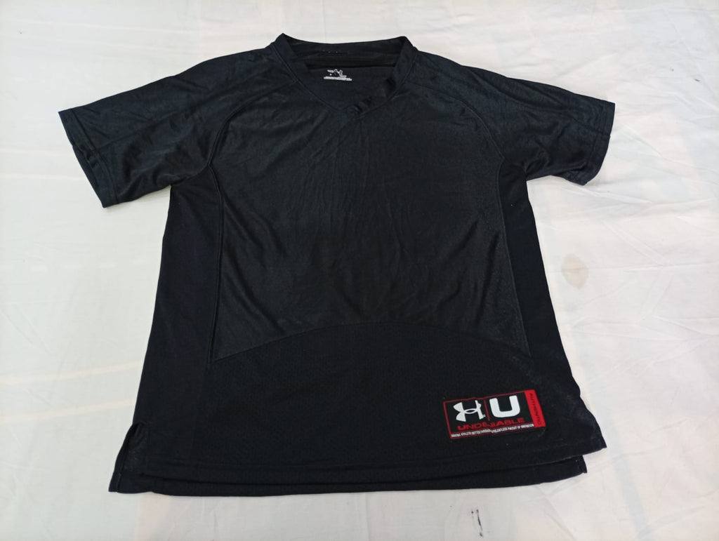  Under Armour Sports T-Shirts Bundle in mixed sizes and colours. Grade A/B/C.