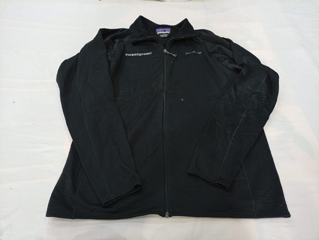 Vintage Patagonia Mix Bundle  in mixed sizes and colours, Grade A/B/C.