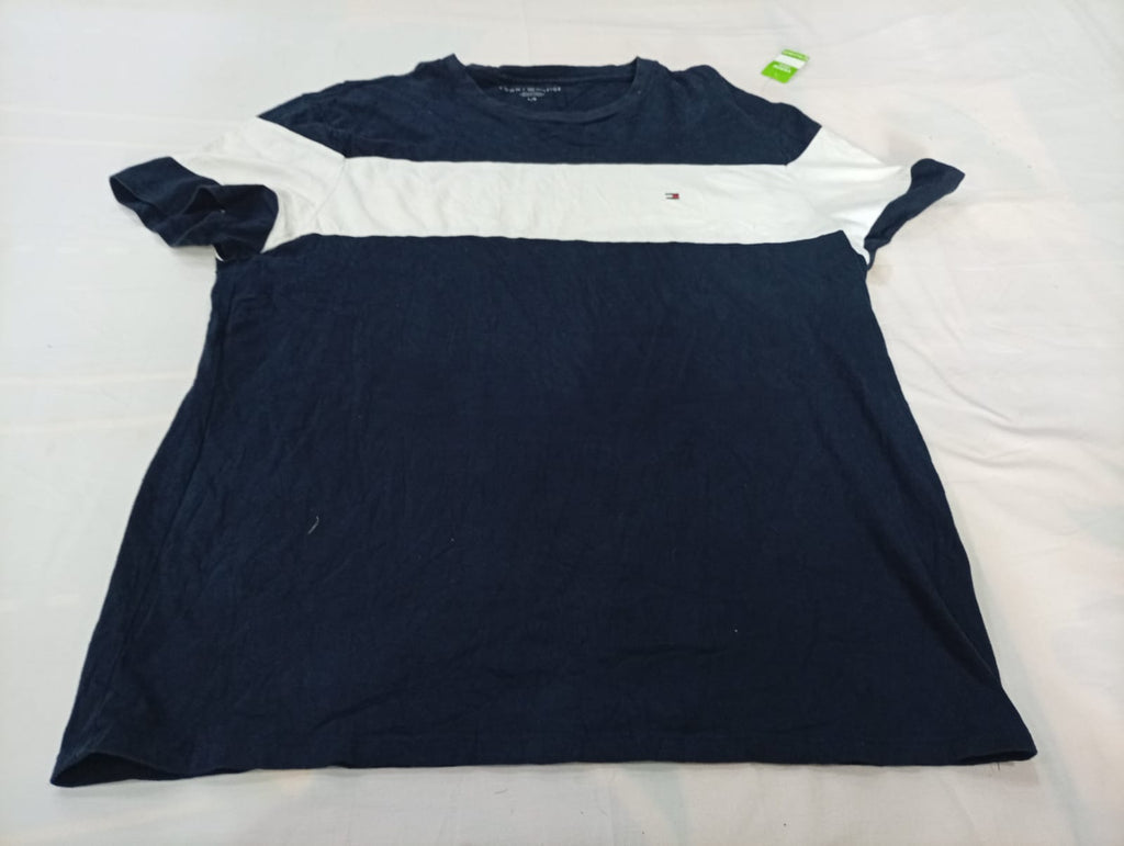 Vintage Tommy Hilfiger T-Shirts Bundle  in mixed sizes and colours, Grade B/C.