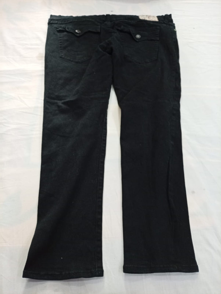 Vintage True Religion Men Jeans Bundle in mixed sizes and colours. Grade B/C.