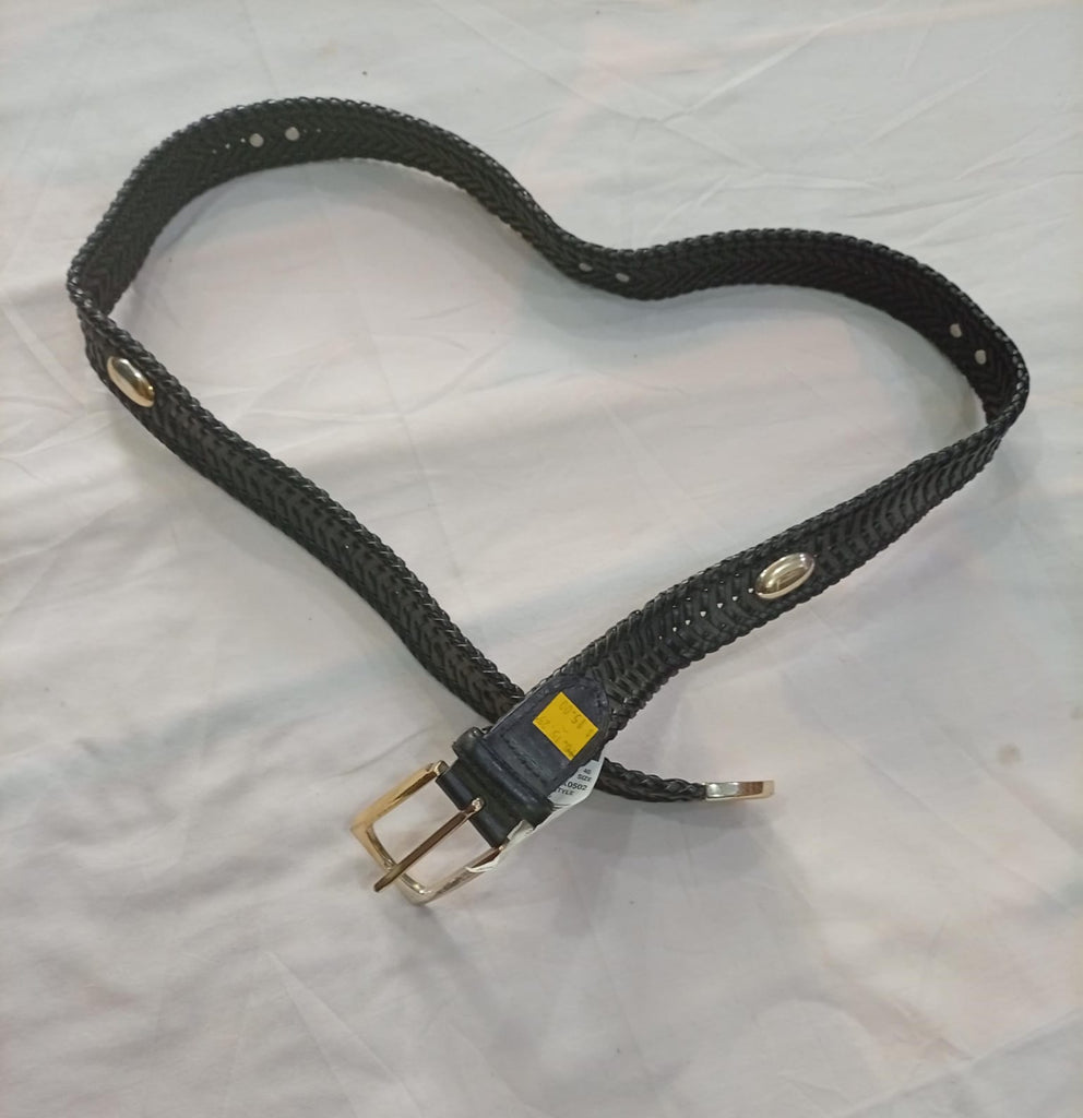 Y2K Belts Bundle in mixed sizes and colours. Grade A/B/C.