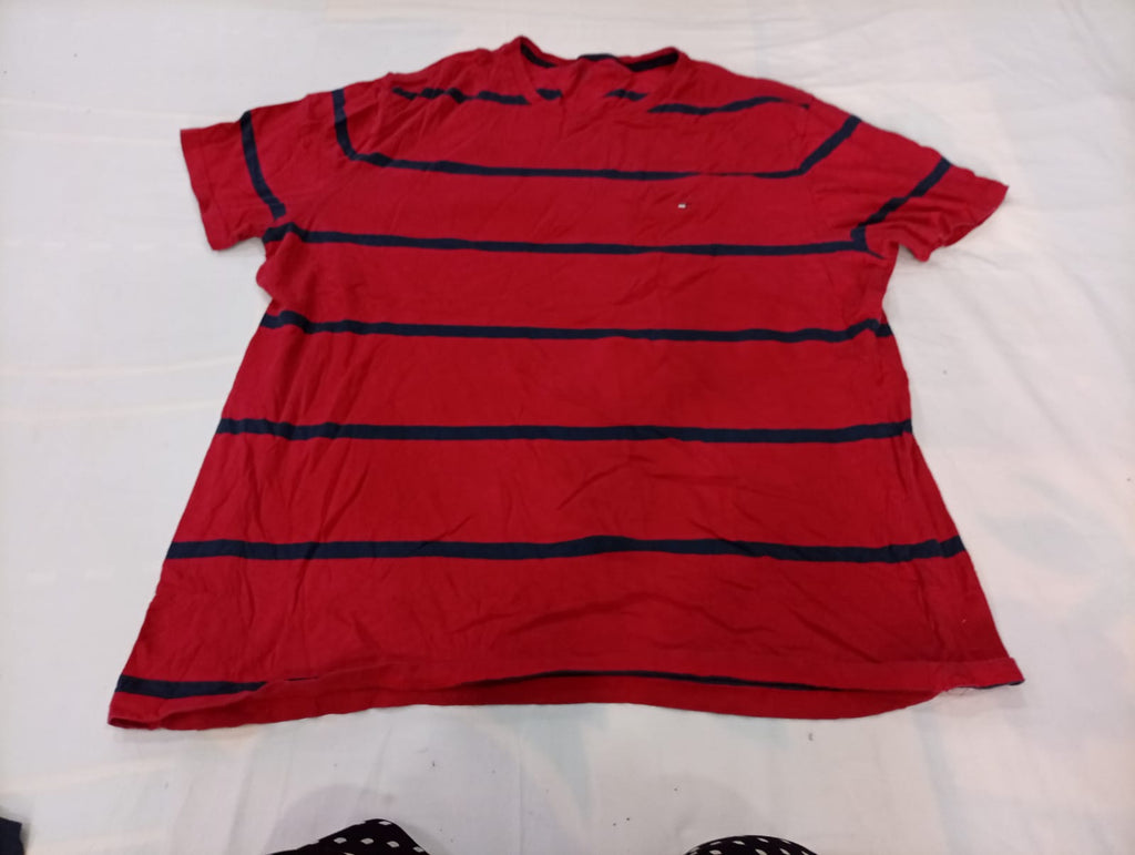 Vintage Tommy Hilfiger T-Shirts Bundle  in mixed sizes and colours, Grade B/C.