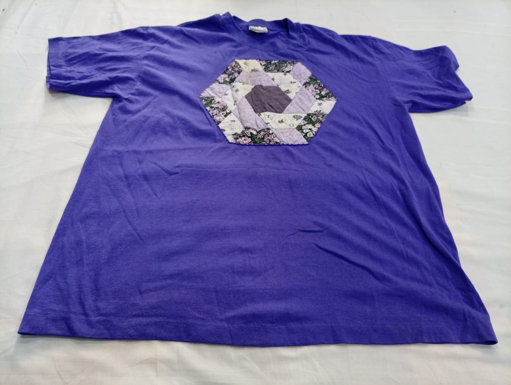 Vintage Single Stitch T-Shirts Bundle in mixed sizes and colours. Grade B/C. 