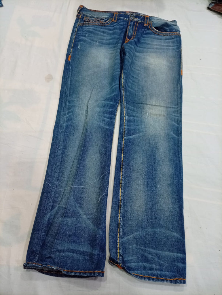 Vintage True Religion Men Jeans Bundle in mixed sizes and colours. Grade B/C.