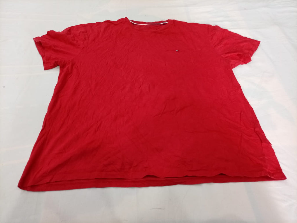 Vintage Tommy Hilfiger T-Shirts Bundle  in mixed sizes and colours, Grade A/B/C.