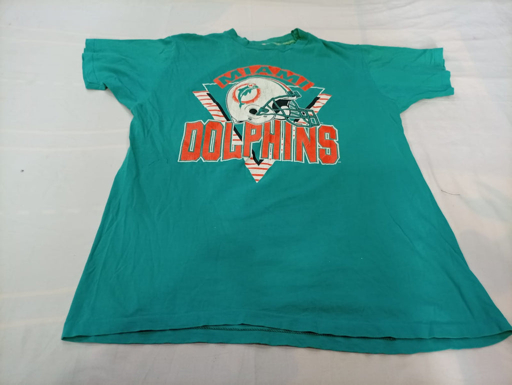 Vintage Single Stitch T-Shirts Bundle  in mixed sizes and colours, Grade A/B/C.