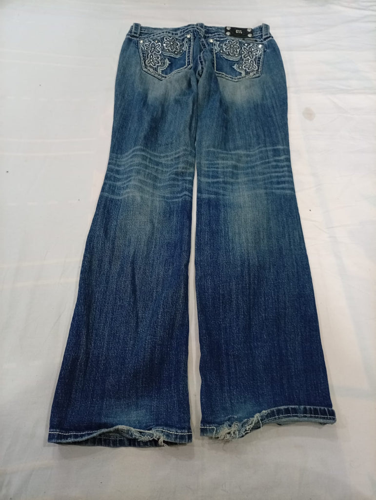 Vintage Miss Me Flare Jeans Bundle  in mixed sizes and colours, Grade A/B/C.