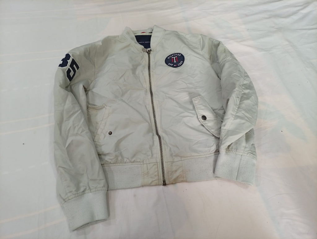 Vintage Mix Branded Jackets Bundle  in mixed sizes and colours, Grade B/C.