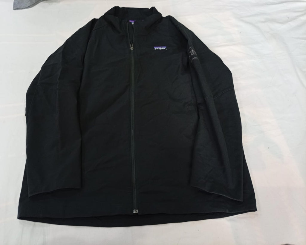 Vintage Patagonia Mix Bundle  in mixed sizes and colours, Grade A/B/C.