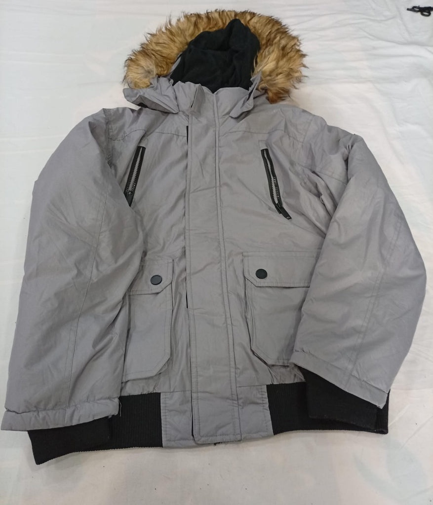 Vintage Rocawear Hoodies Bundle  in mixed sizes and colours, Grade A/B/C.
