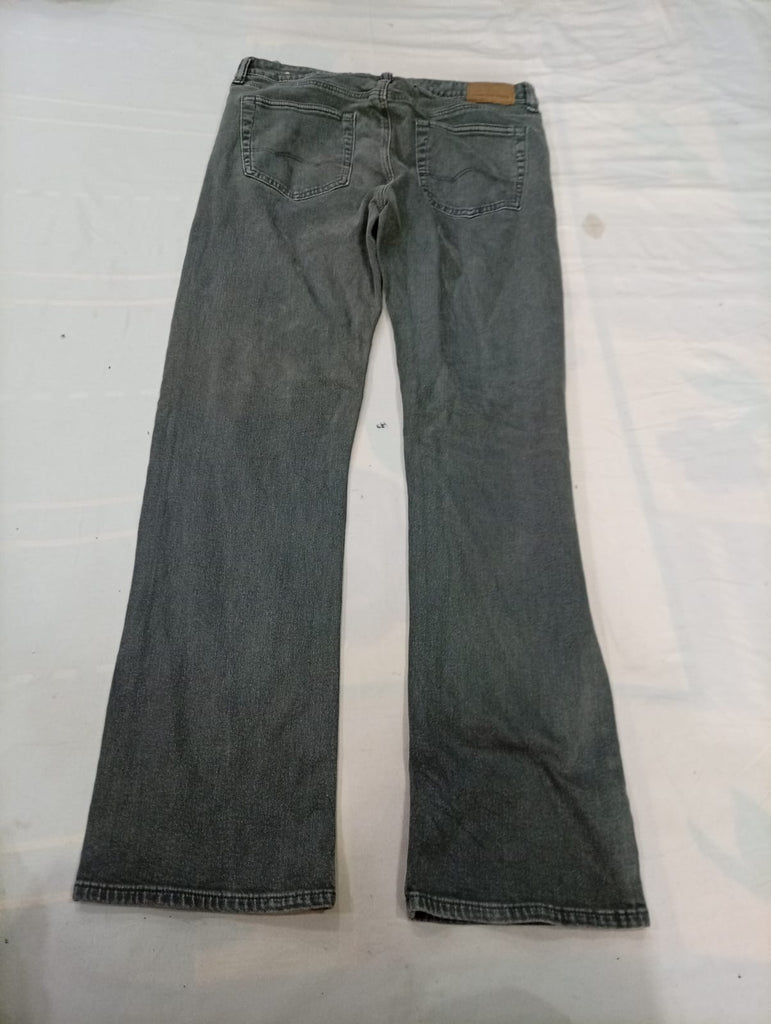 Vintage American Eagle Mix Bundle  in mixed sizes and colours, Grade B/C.