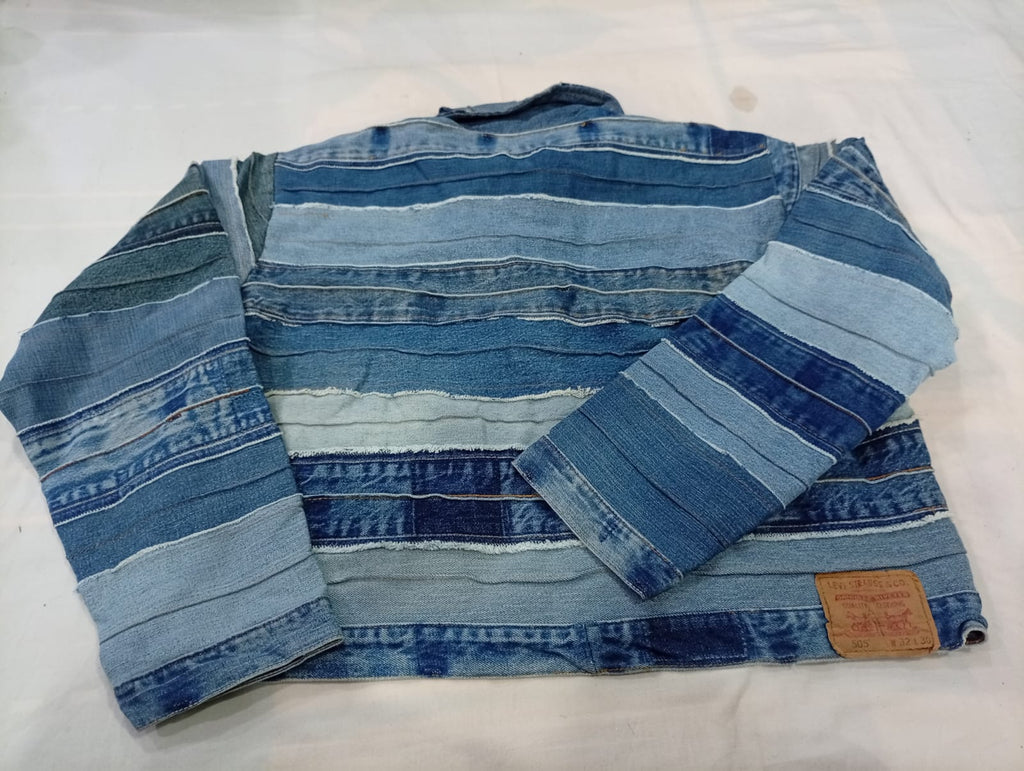 Upcycled Levi's Belted Jackets Bundle in mixed sizes and colours. Grade A/B/C.