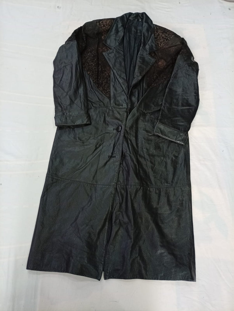 Vintage Leather Jackets Bundle in mixed sizes and colours. Grade A/B/C.