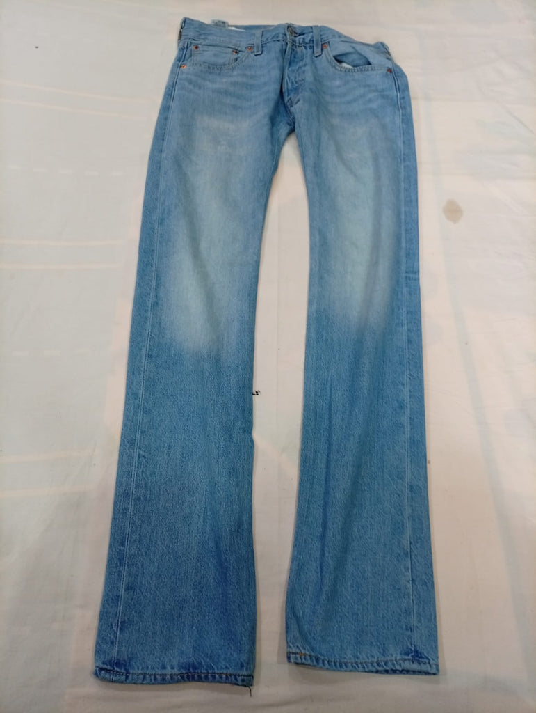Vintage Levi's Men Jeans Bundle  in mixed sizes and colours, Grade A/B/C.