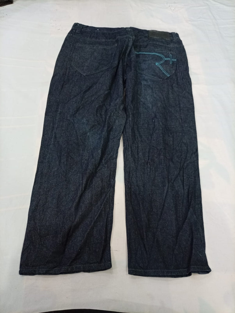 Vintage Rocawear Men Jeans Bundle  in mixed sizes and colours, Grade B/C.