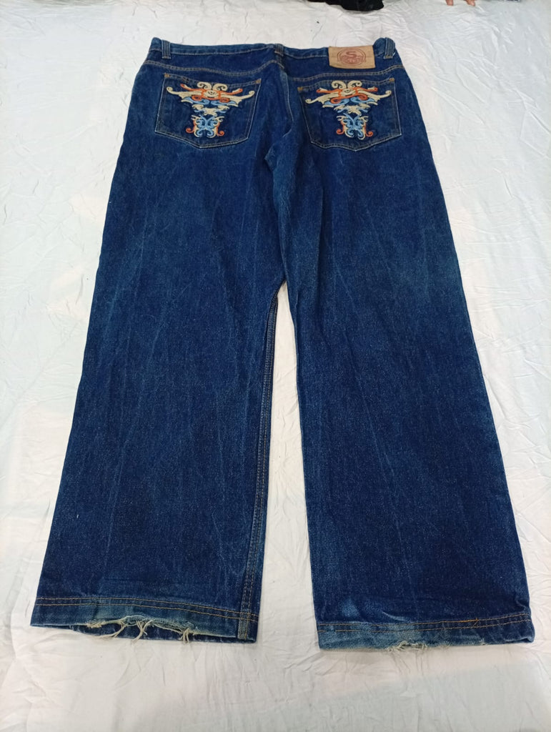 Vintage Designer Men Jeans Bundle  in mixed sizes and colours, Grade B/C.