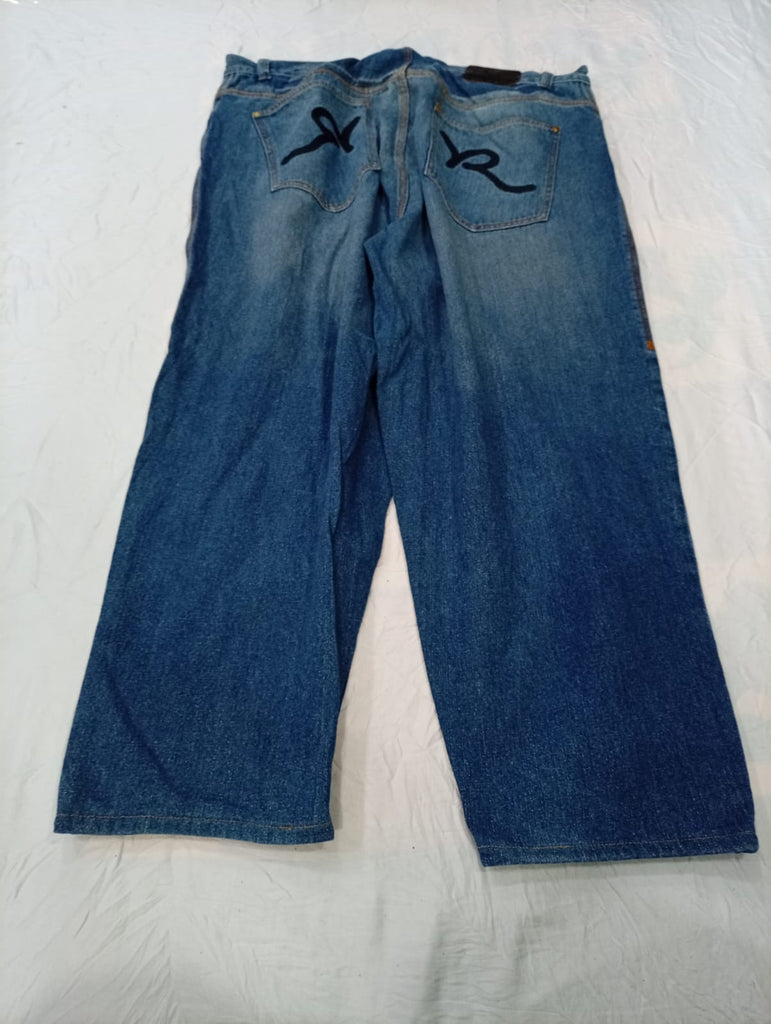 Vintage Designer Men and Women Jeans Bundle  in mixed sizes and colours, Grade B/C.