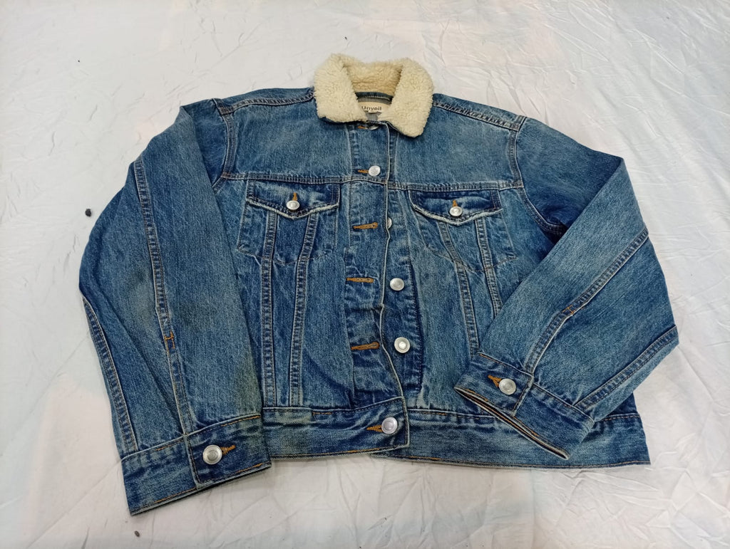 Y2K Denim Jackets Bundle  in mixed sizes and colours, Grade A/B/C.