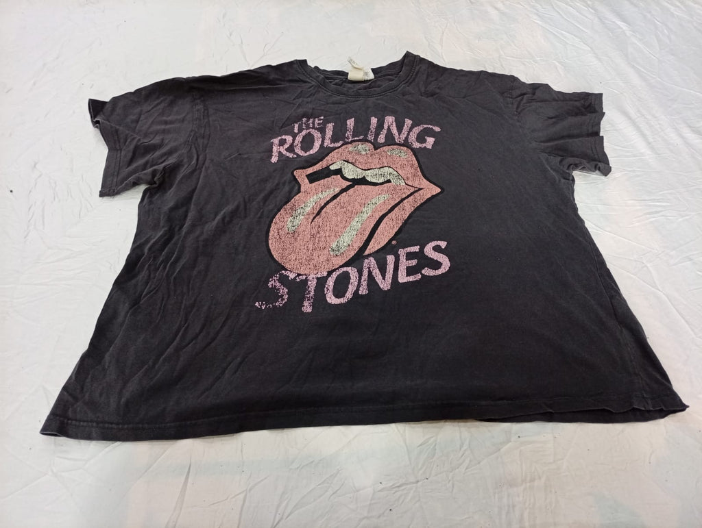 Vintage Music T-Shirts Bundle  in mixed sizes and colours, Grade B/C.