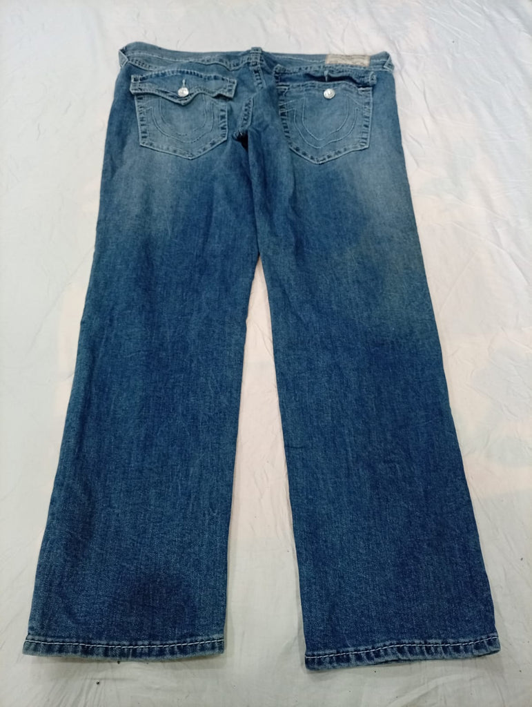 Vintage True Religion Men Jeans Bundle in mixed sizes and colours. Grade B/C.