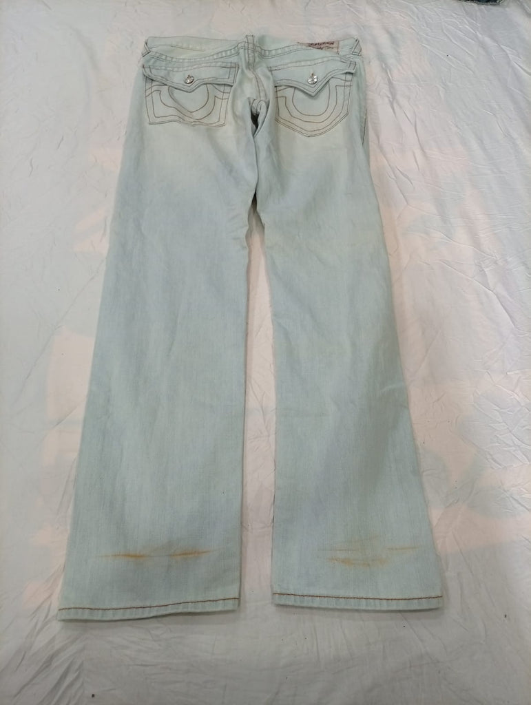 Vintage True Religion Men Jeans Bundle in mixed sizes and colours. Grade B/C.