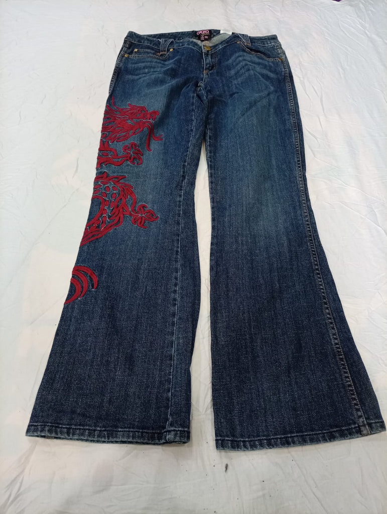 Vintage Designer Women Jeans Bundle in mixed sizes and colours. Grade B/C.