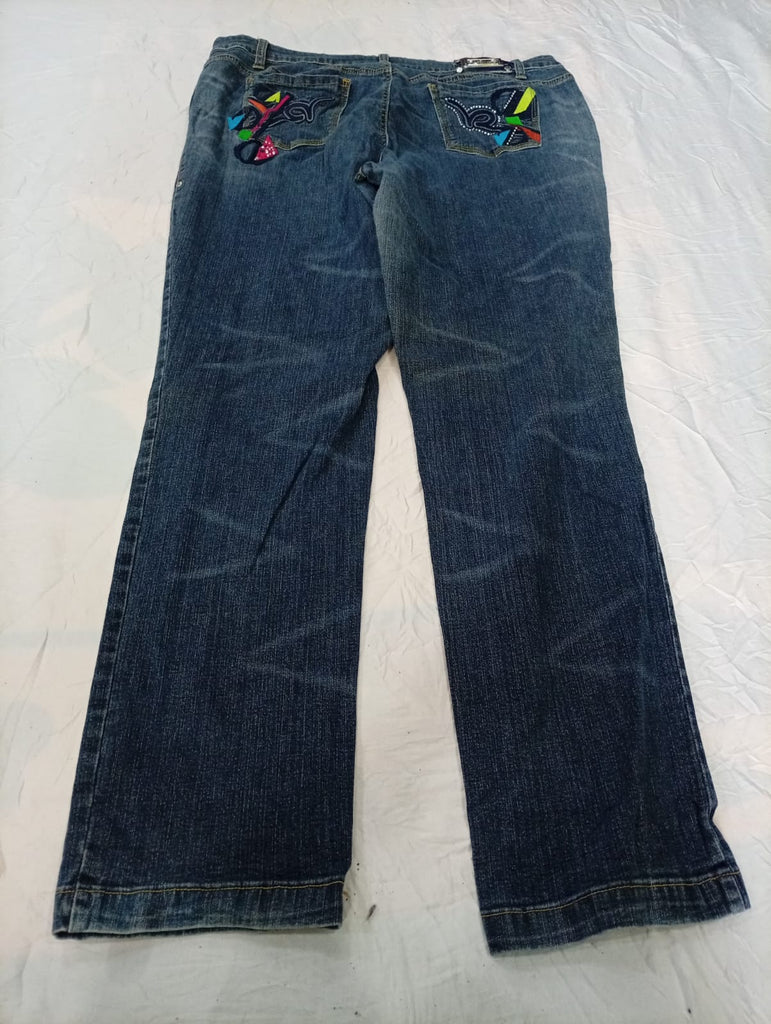 Vintage Designer Women Jeans Bundle in mixed sizes and colours. Grade B/C.