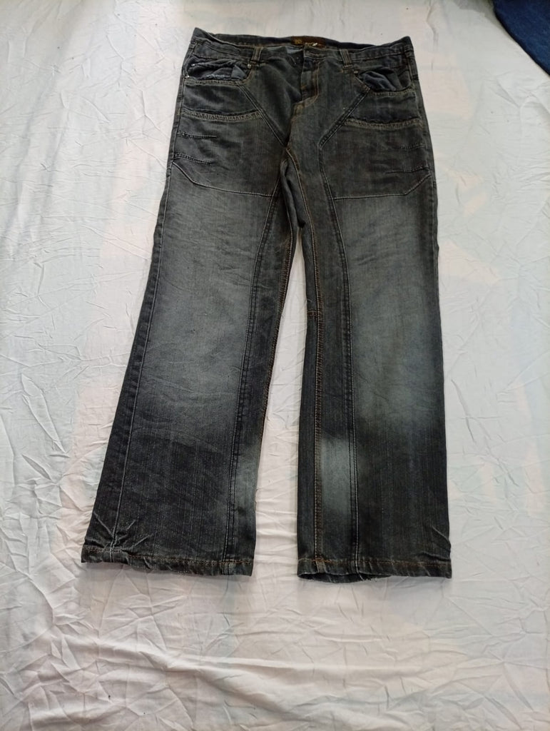 Vintage Designer Men Jeans Bundle  in mixed sizes and colours, Grade B/C.