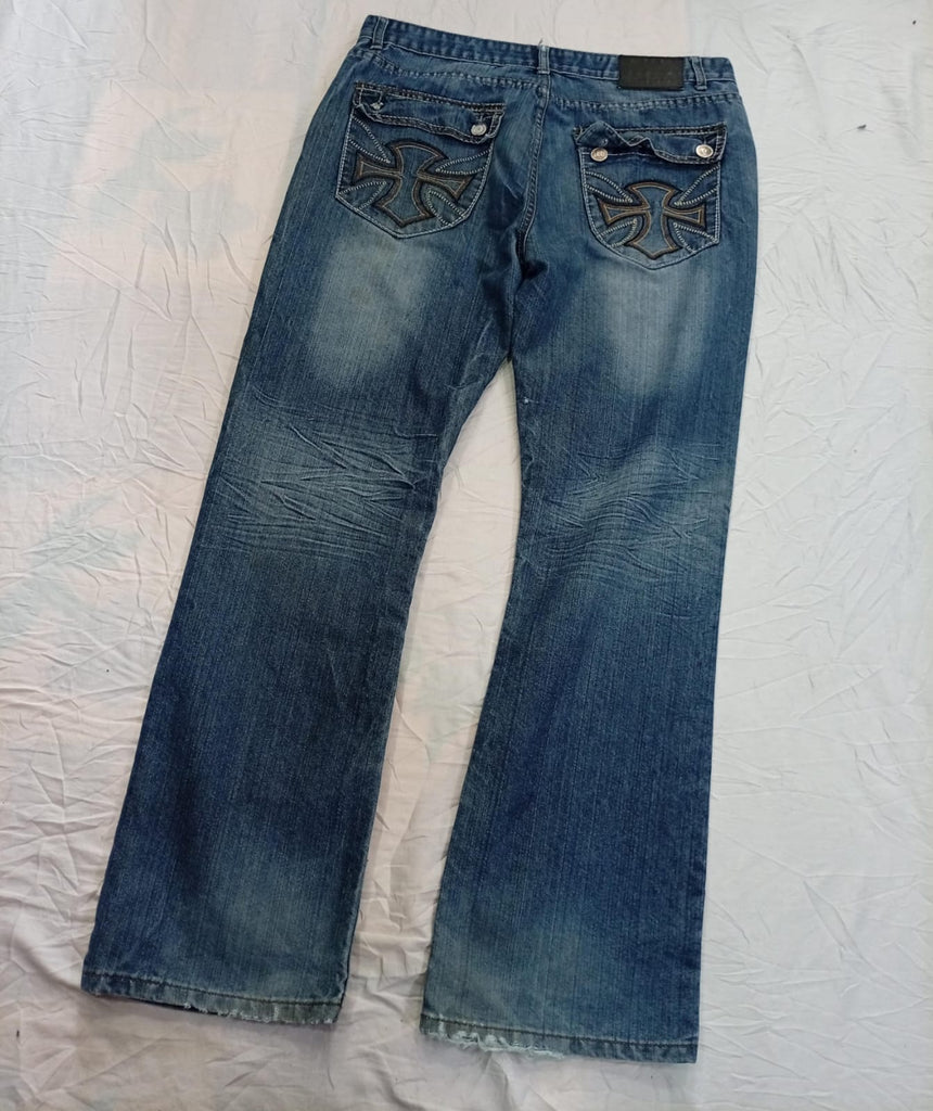 Vintage Designer Men Jeans Bundle  in mixed sizes and colours, Grade B/C.
