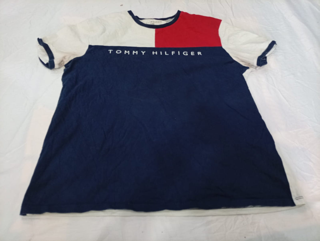 Vintage Tommy Hilfiger T-Shirts Bundle in mixed sizes and colours. Grade B/C.