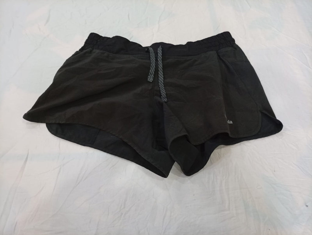 Vintage Patagonia Shorts Bundle in mixed sizes and colours. Grade A/B/C.