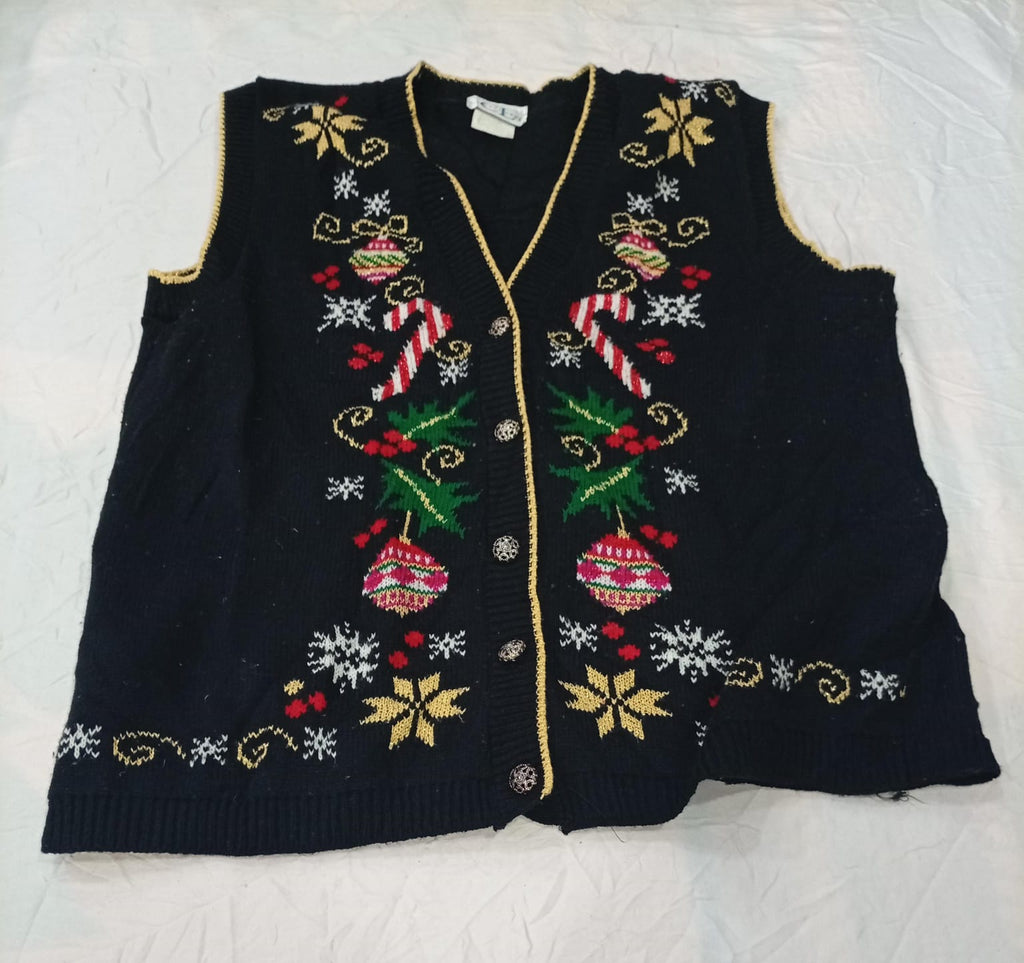 Christmas Sweaters Bundle in mixed sizes and colours. Grade A/B.