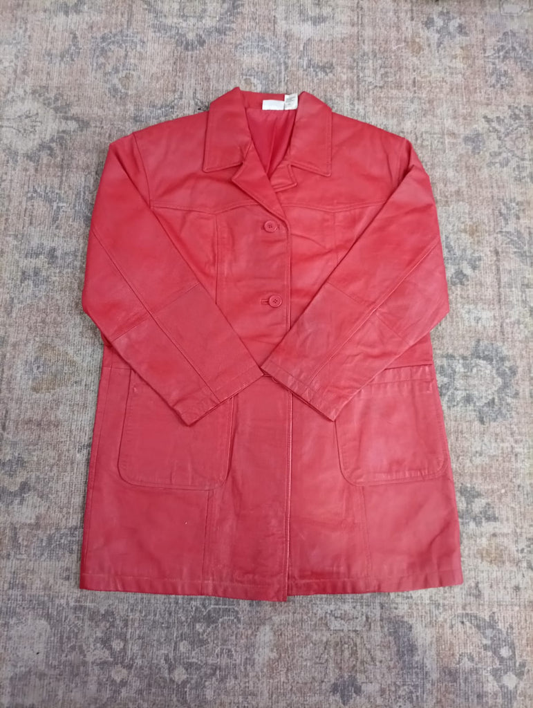 Vintage Leather Women Jackets Bundle in mixed sizes and colours. Grade A/B/C.