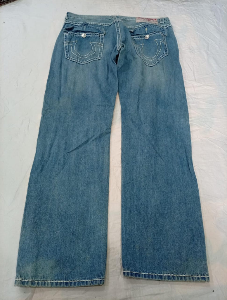 Vintage True Religion Men Jeans Bundle  in mixed sizes and colours, Grade B/C.