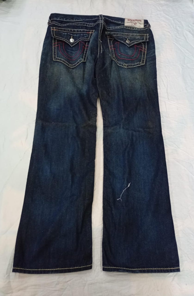 Vintage True Religion Men Jeans Bundle  in mixed sizes and colours, Grade B/C.